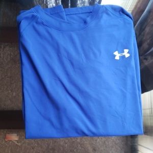 Blue Under Armour shirt 💙